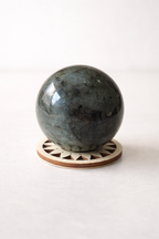 Sphère labradorite avec support