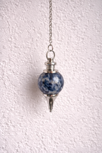 Pendule sphérique en sodalite