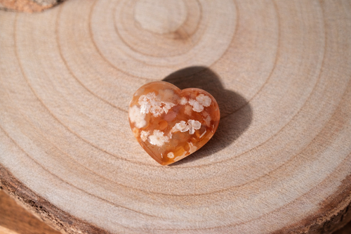 Coeur en agate fleur