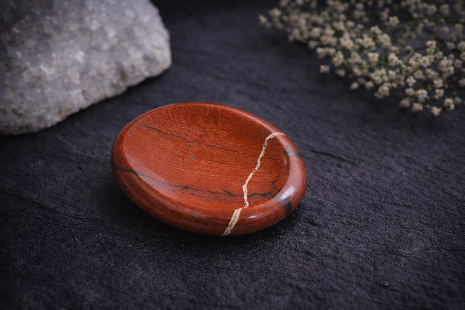 Pierre de pouce en Jaspe rouge