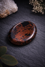 Pierre de pouce en Obsidienne acajou