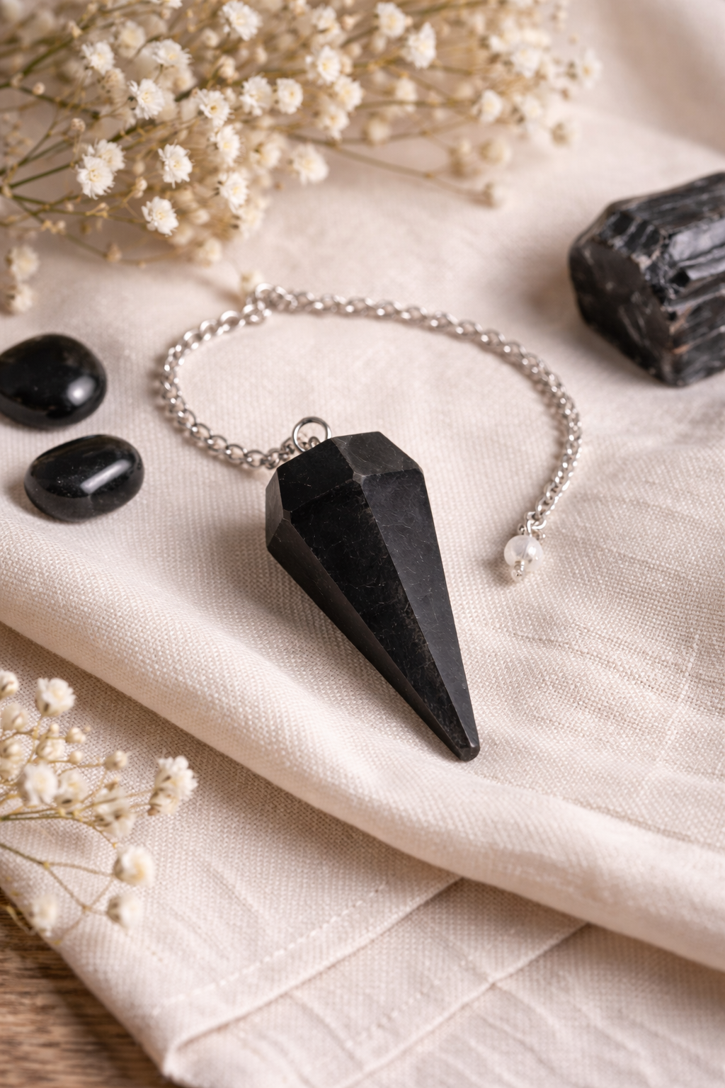 Pendule conique en tourmaline